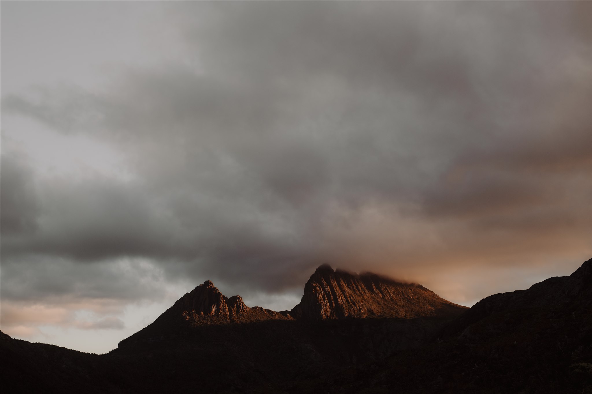 Get married at Cradle Mountain Tasmania wedding package
